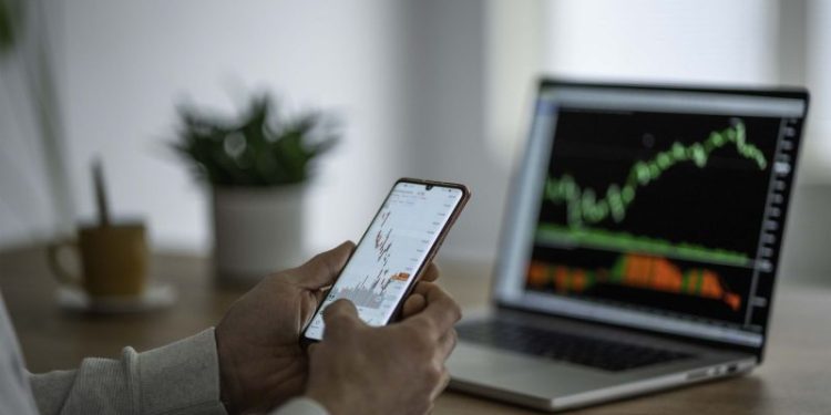 How to Open a Swing Trade Account